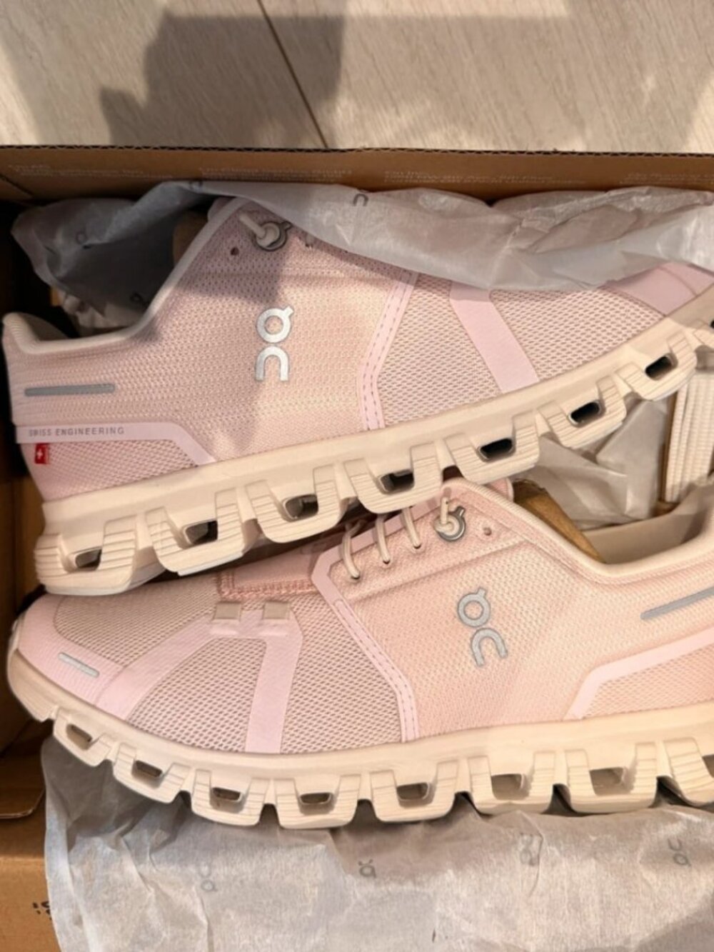 On Running Cloud 6 Pink Women’s Sneakers US 8 - Picture 3 of 6